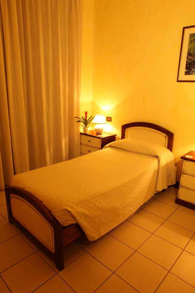 קליארי Arcobaleno Rooms מראה חיצוני תמונה